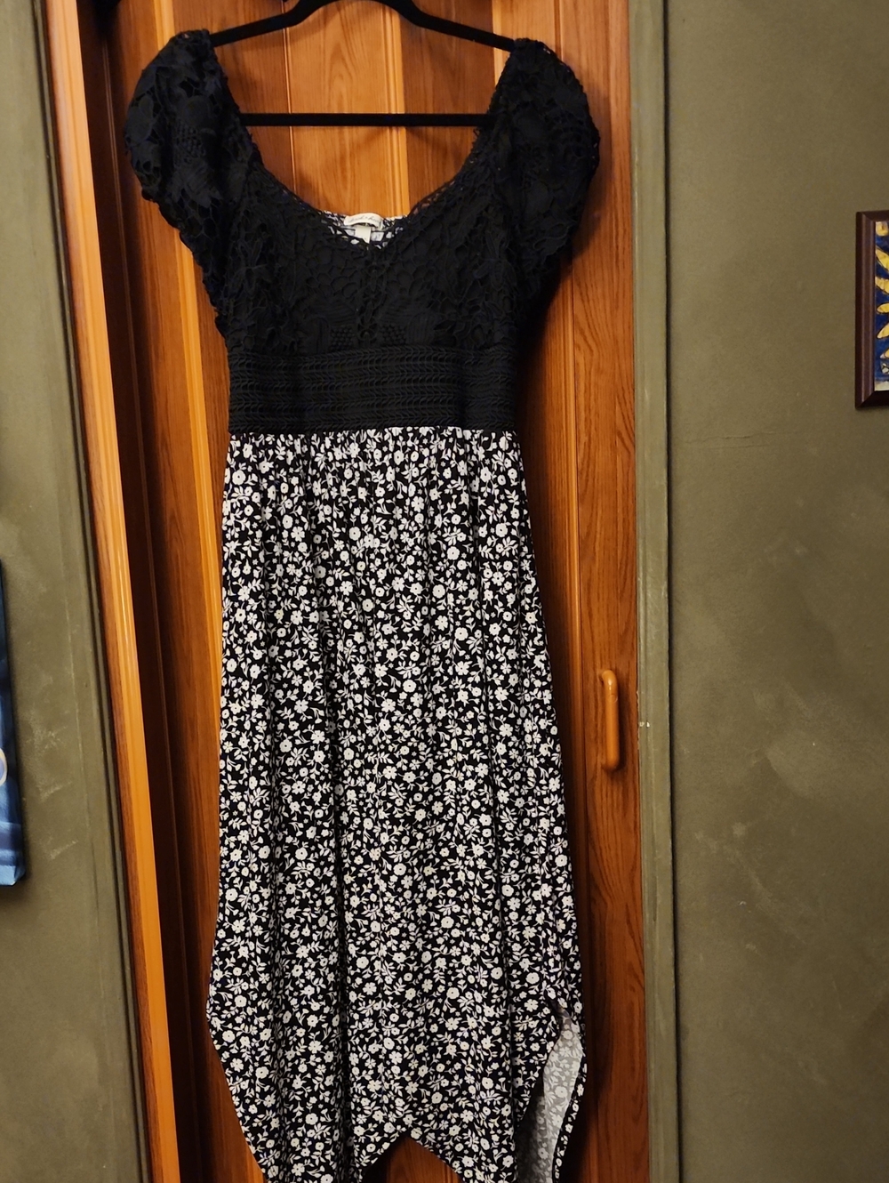 Derek Heart Black and White Floral Midi/Maxi Dress